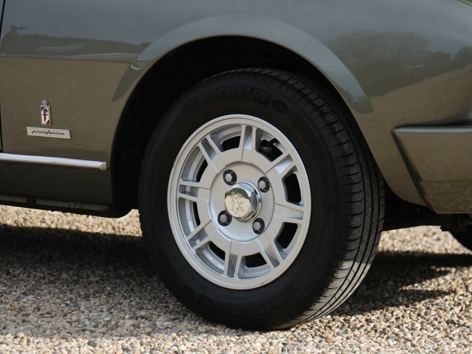 Image 50/50 of Peugeot 504 Convertible (1981)