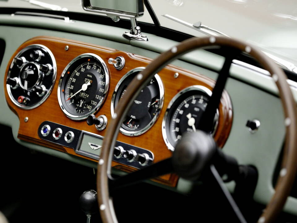 Bild 16/37 von Aston Martin DB 2 Vantage DHC (1953)