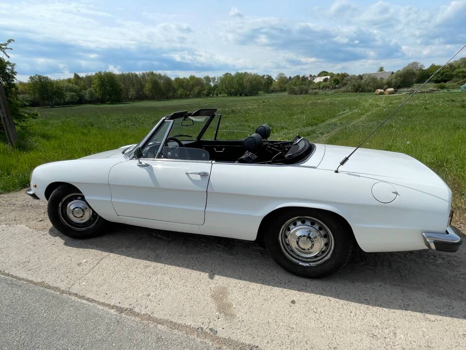 Bild 27/29 von Alfa Romeo Spider 1300 Junior (1971)
