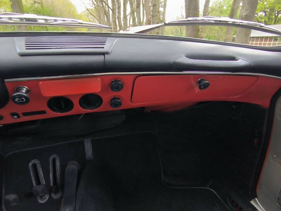 Image 14/53 of Volkswagen 1600 Variant (1972)