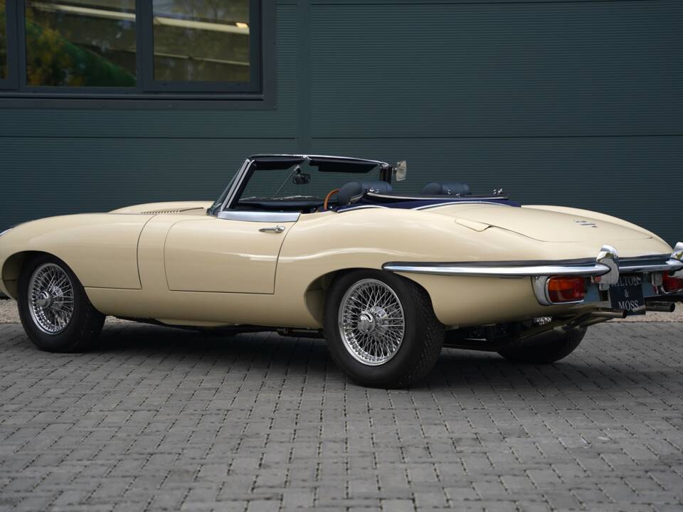 Imagen 2/50 de Jaguar E-Type (1969)