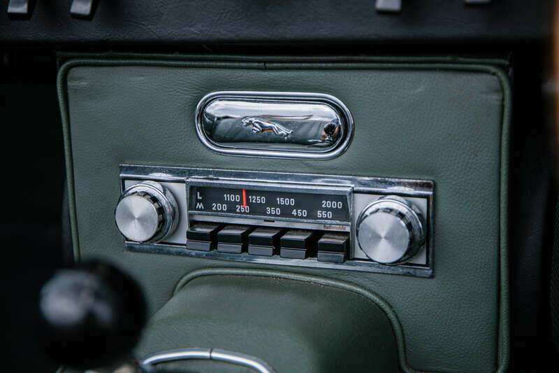 Image 30/36 de Jaguar E-Type (1967)