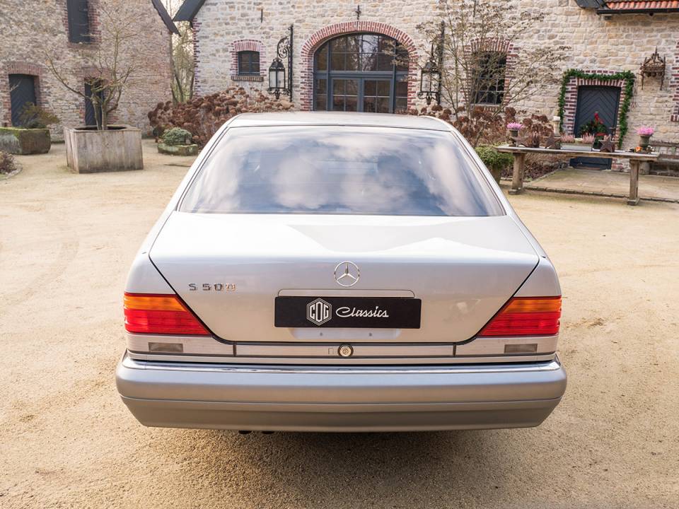 Bild 7/45 von Mercedes-Benz S 500 (1995)