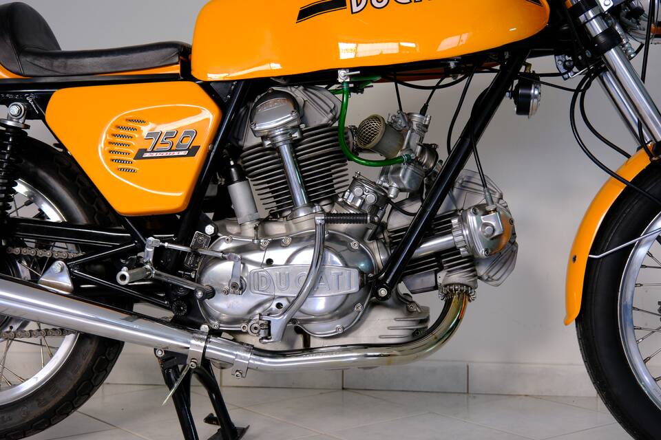 Afbeelding 5/96 van Ducati 750 Sport (1974)