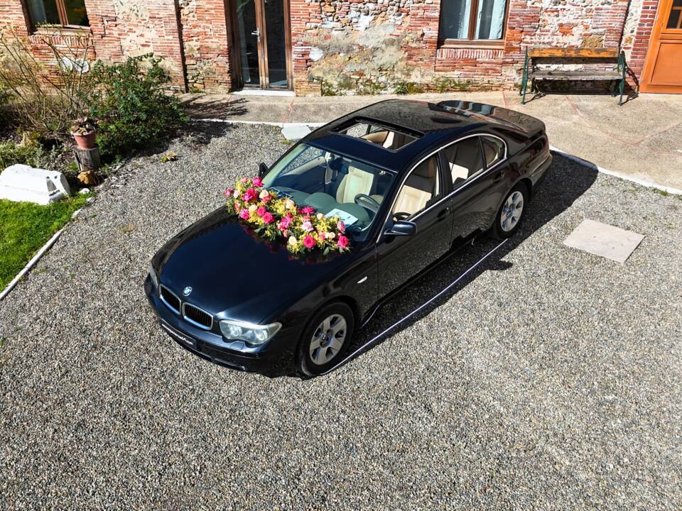 Bild 3/8 von BMW 735i (2002)