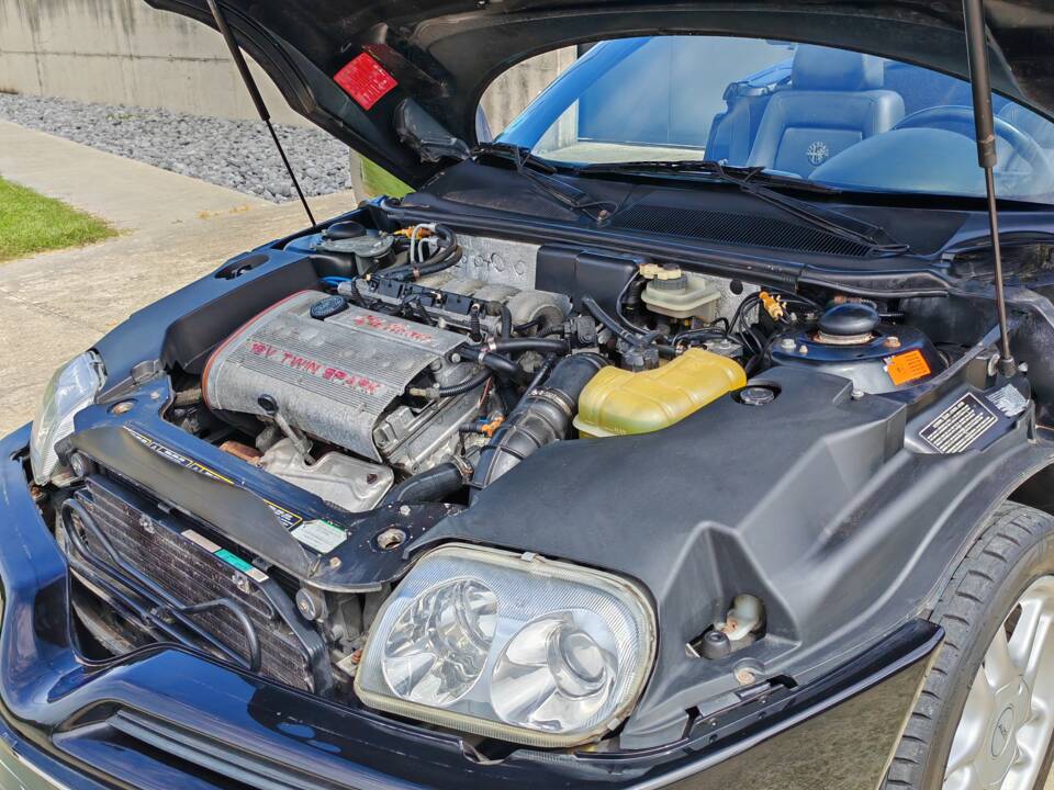 Bild 32/37 von Alfa Romeo Spider 2.0 Twin Spark 16V (1996)