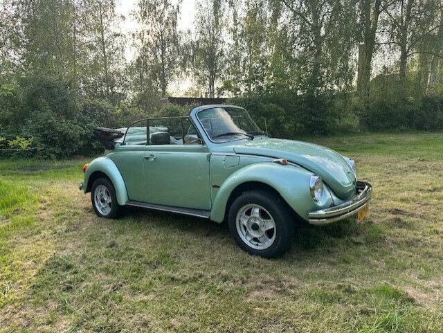 Bild 6/7 von Volkswagen Käfer 1303 LS (1977)