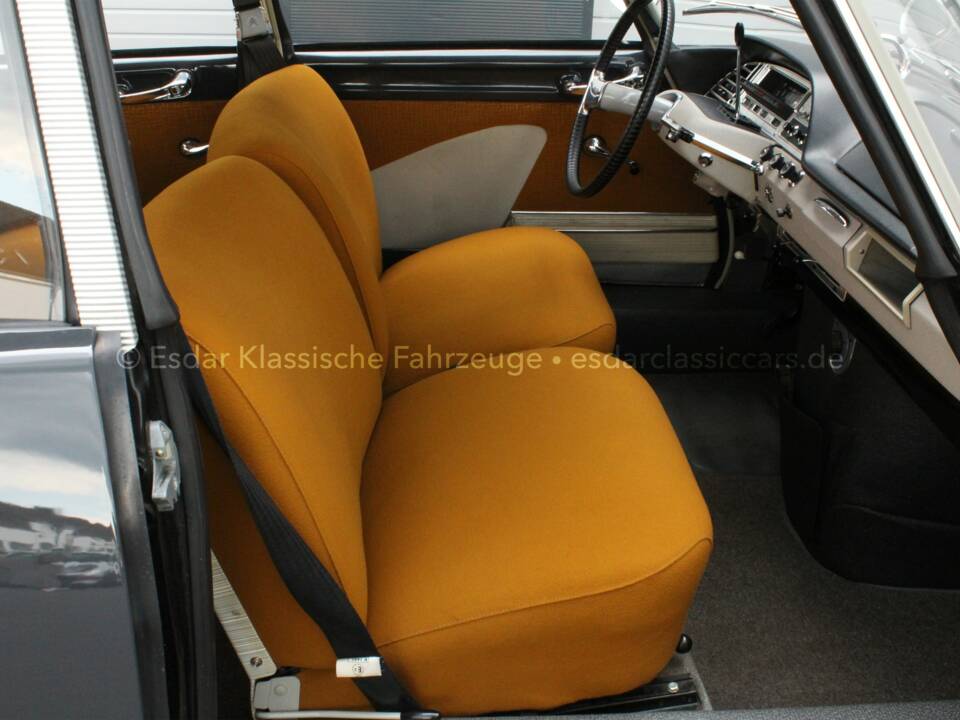 Immagine 13/35 di Citroën DS 21 (1968)