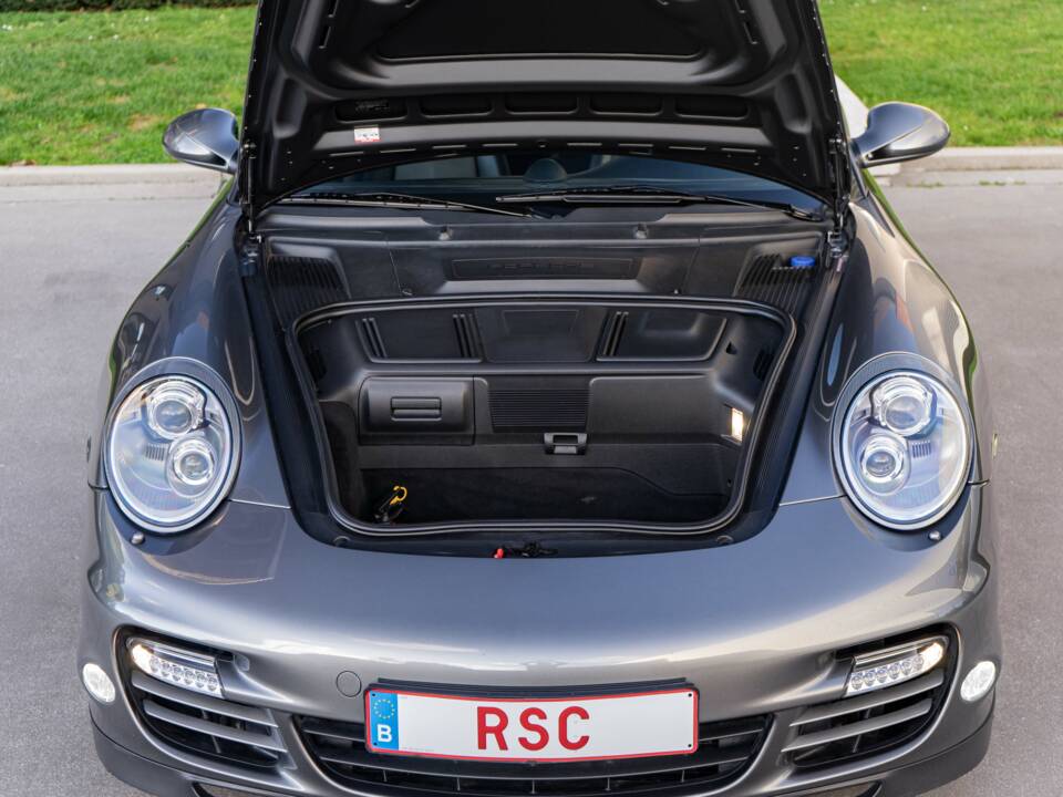 Bild 20/22 von Porsche 911 Turbo S (2012)