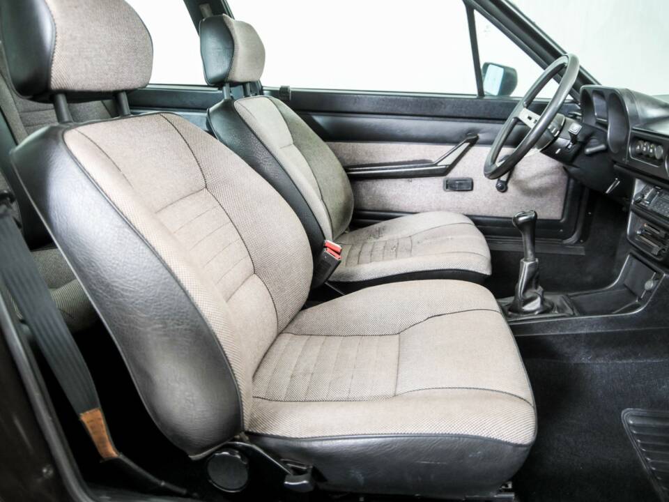 Image 21/50 of Alfa Romeo Alfasud 1.3 Sprint (1984)