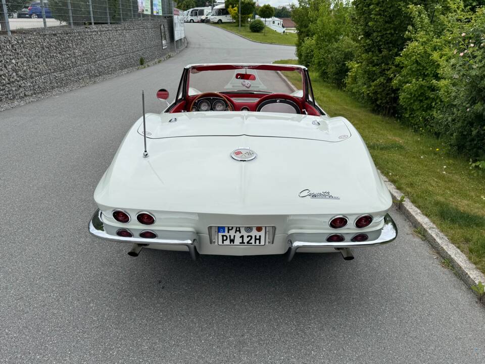 Image 14/52 of Chevrolet Corvette Sting Ray Convertible (1963)