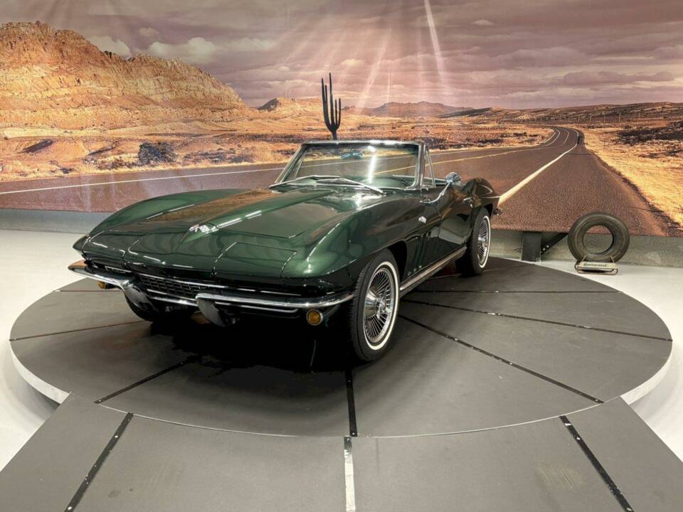 Bild 4/35 von Chevrolet Corvette Sting Ray Convertible (1965)
