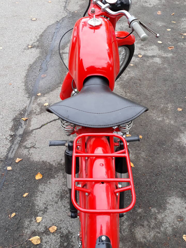 Image 4/4 of Moto Guzzi DUMMY (1957)