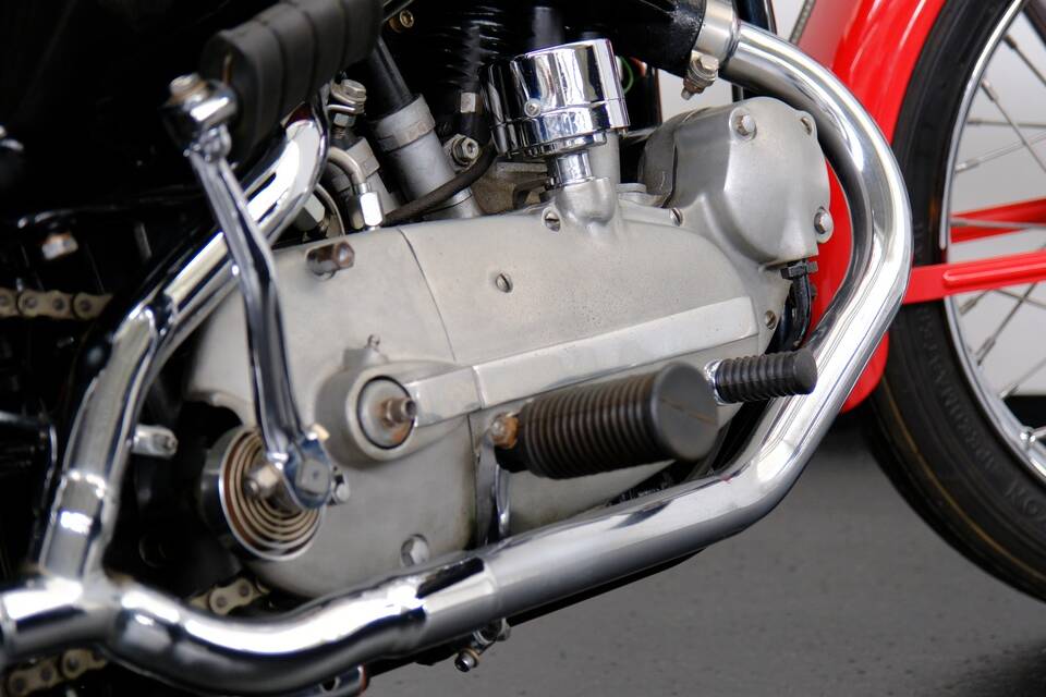 Immagine 69/72 di Harley-Davidson Model KH (1956)