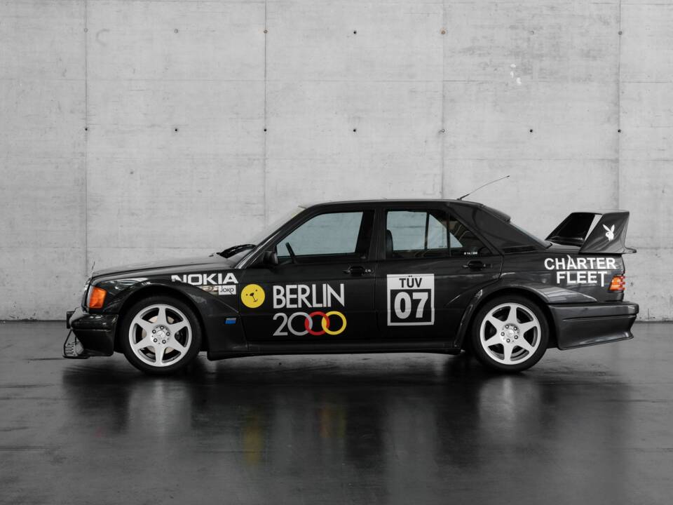 Imagen 11/50 de Mercedes-Benz 190 E 2.5-16 Evolution II (1990)
