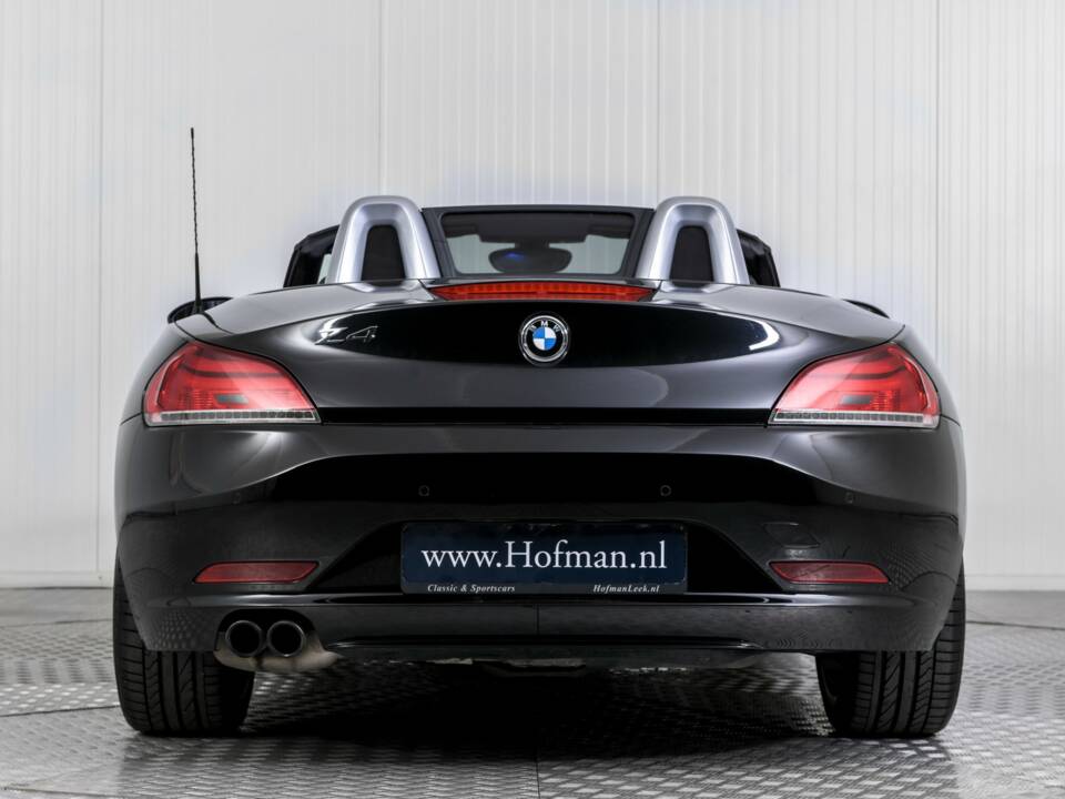Image 18/50 of BMW Z4 sDrive23i (2010)