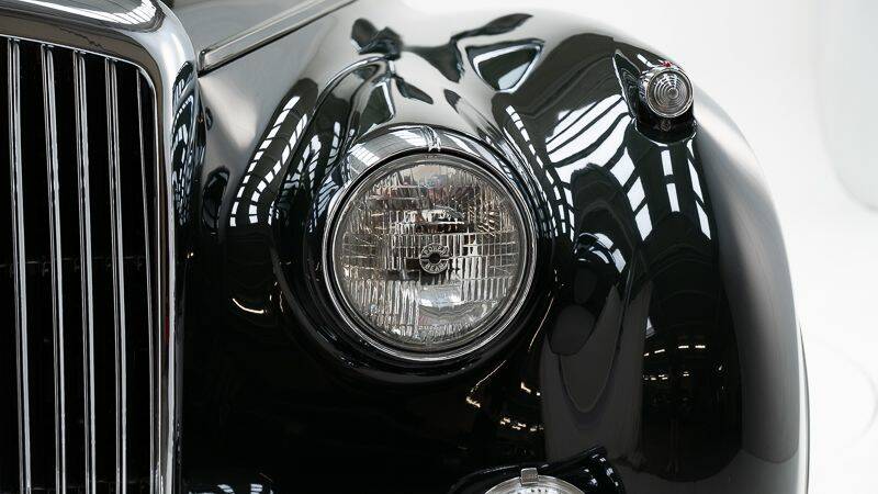 Image 13/15 of Bentley S 2 (1961)