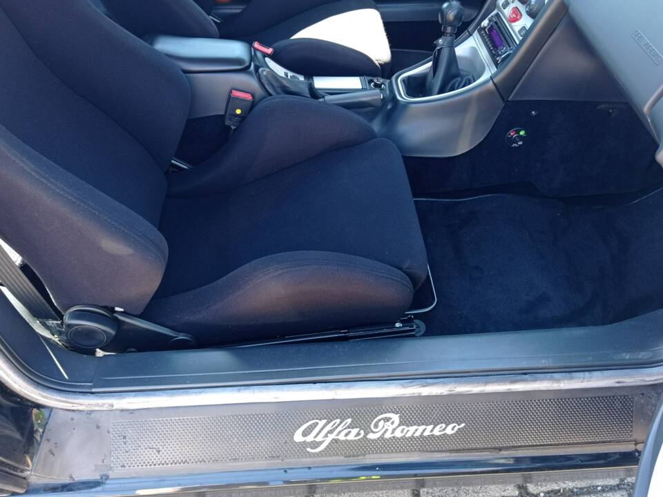 Image 20/50 of Alfa Romeo GTV 3.0 V6 24V (1999)