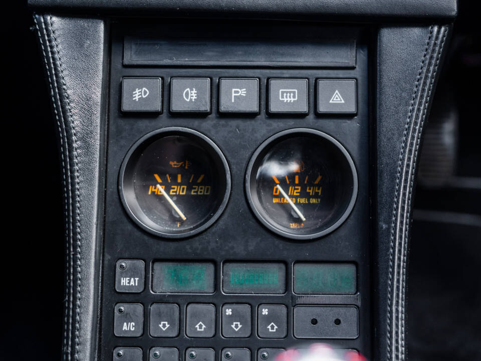 Bild 34/56 von Ferrari 348 TB (1992)