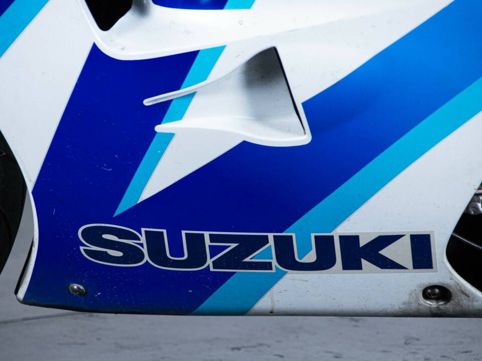 Immagine 14/50 di Suzuki RGV 250 Gamma (1992)