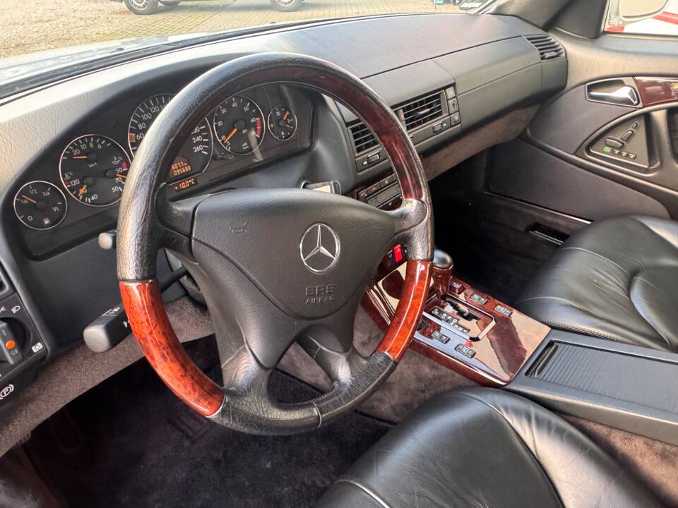 Image 12/25 of Mercedes-Benz SL 320 (1999)