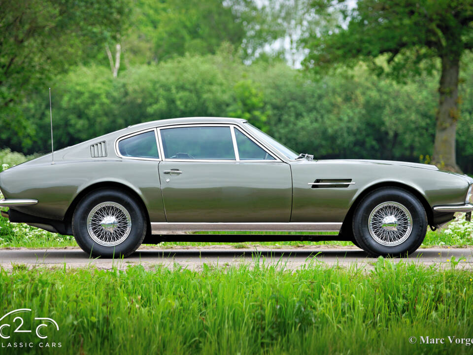 Image 31/57 of Aston Martin DBS (1969)