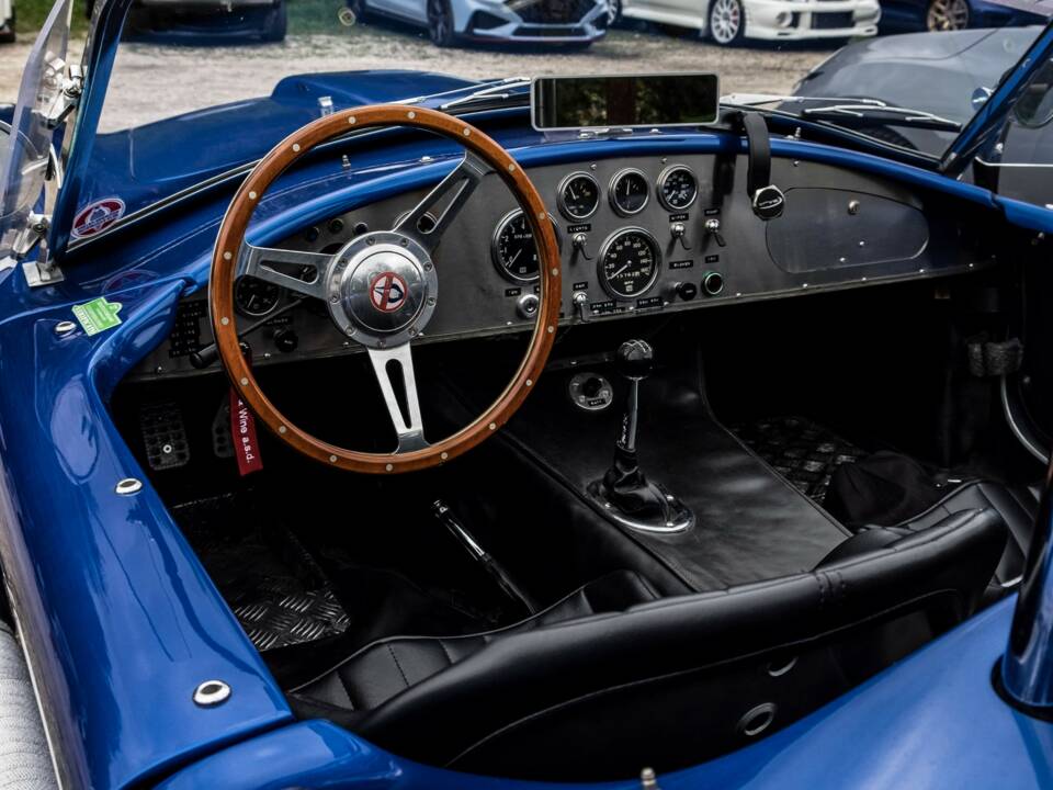 Bild 9/11 von Unique Motorcars 289 FIA Cobra Replica (1989)