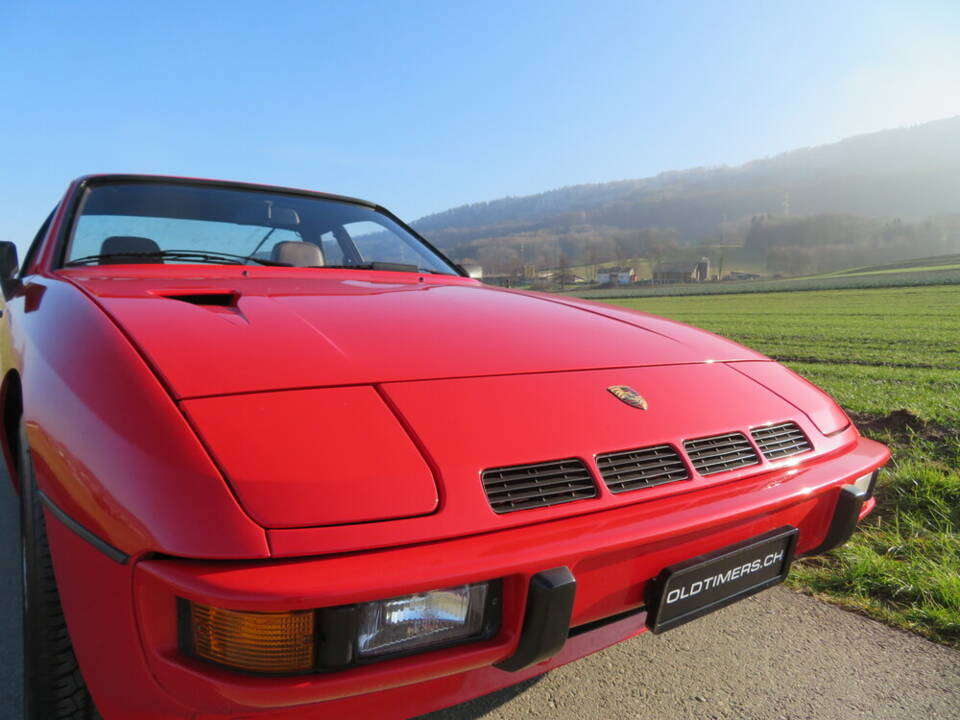 Image 18/19 de Porsche 924 Turbo (1979)