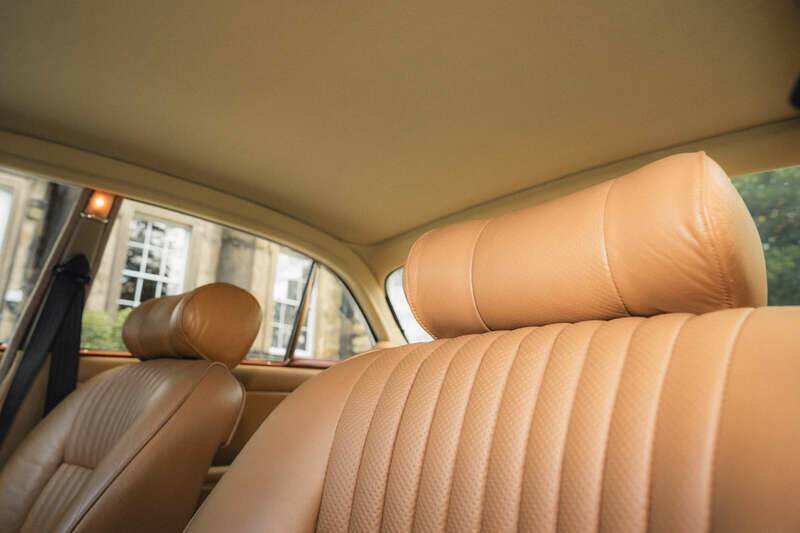 Image 22/50 of Jaguar XJ 12 (1972)
