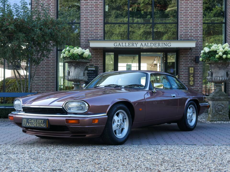 Image 36/50 of Jaguar XJS 4.0 (1994)