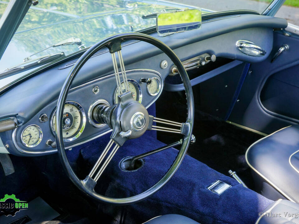 Image 6/51 of Austin-Healey 100&#x2F;6 (BN4) (1958)