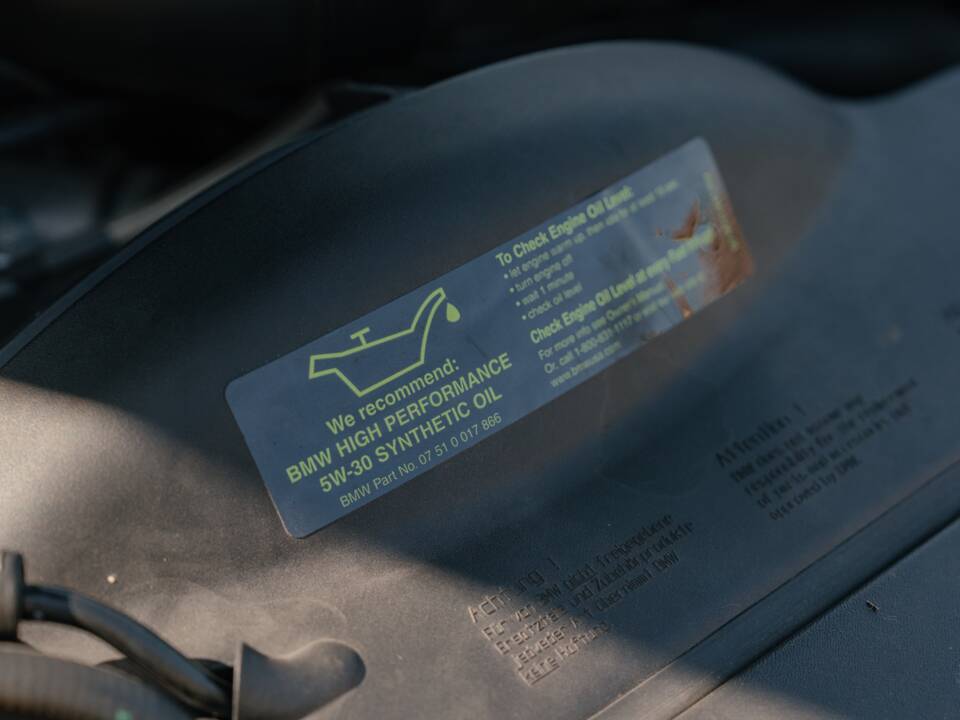 Image 139/185 of BMW Z8 (2001)