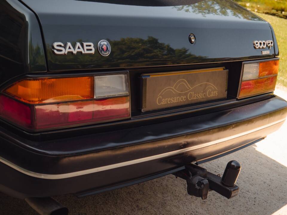 Bild 10/45 von Saab 900 S (1992)
