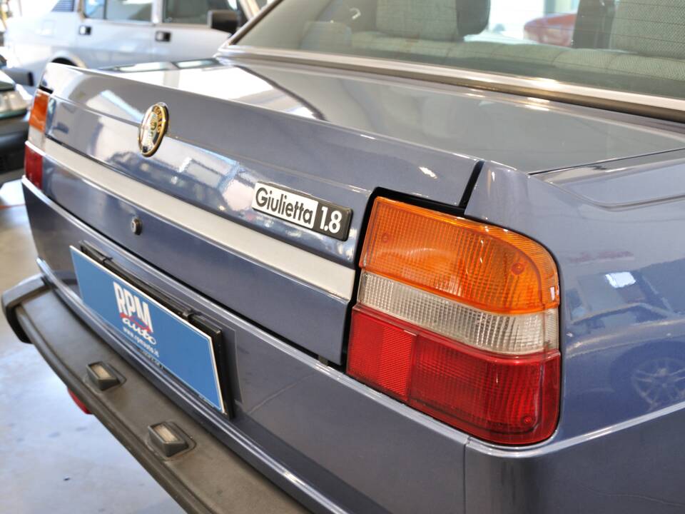 Image 13/29 of Alfa Romeo Giulietta 1.8 (1983)