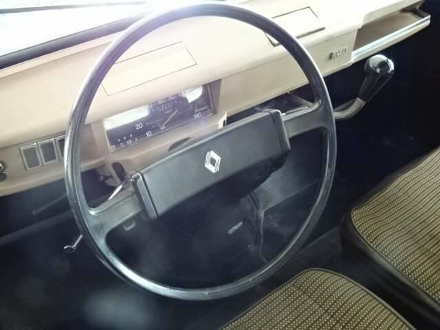 Image 14/19 de Renault R 4 TL (1980)