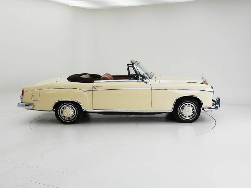 Afbeelding 9/15 van Mercedes-Benz 220 SE b (1961)