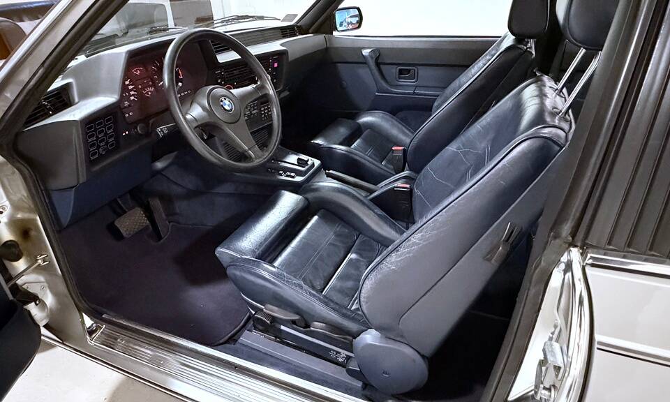 Bild 19/37 von BMW 635 CSi (1985)