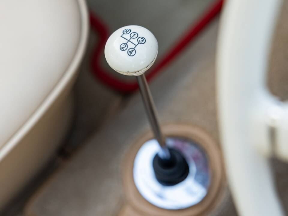 Image 31/43 of Mercedes-Benz 190 SL (1959)