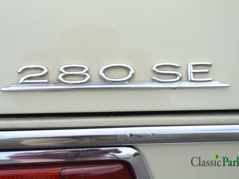 Image 46/49 of Mercedes-Benz 280 SE 3,5 (1972)