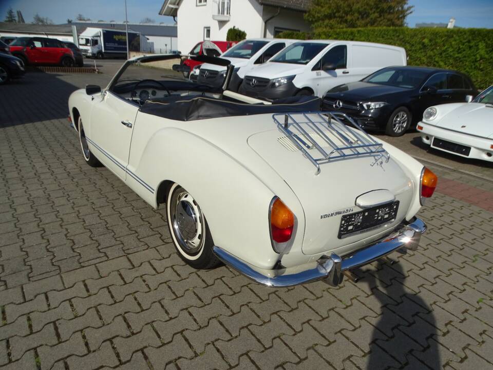 Image 8/26 de Volkswagen Karmann Ghia 1600 (1971)