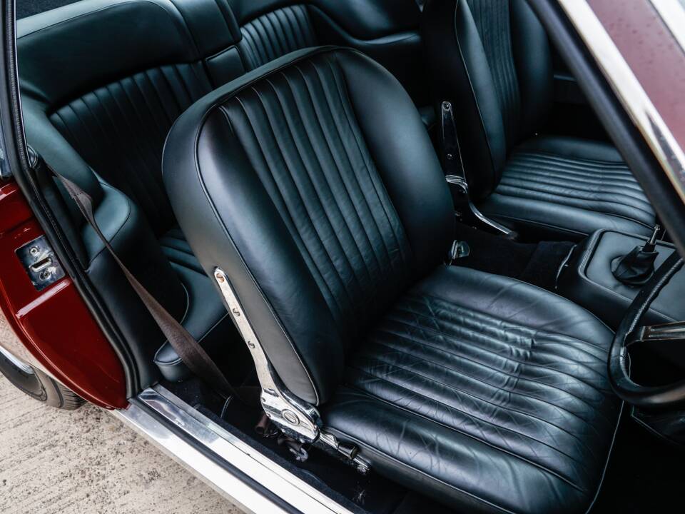 Bild 10/22 von Aston Martin DBS (1970)