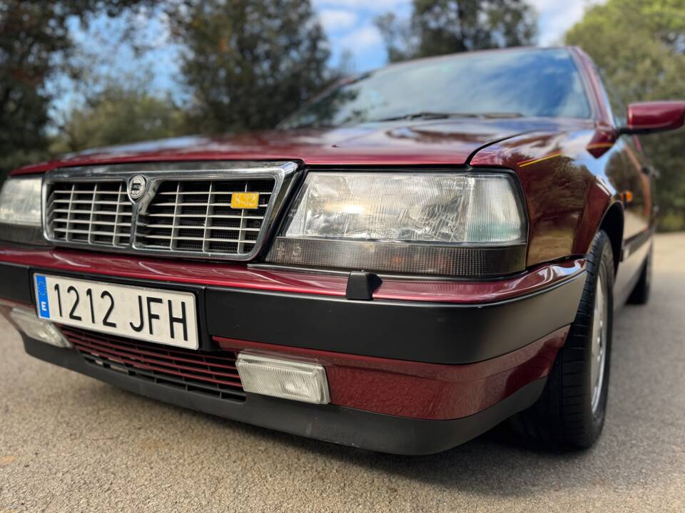 Bild 3/55 von Lancia Thema 8.32 (1991)