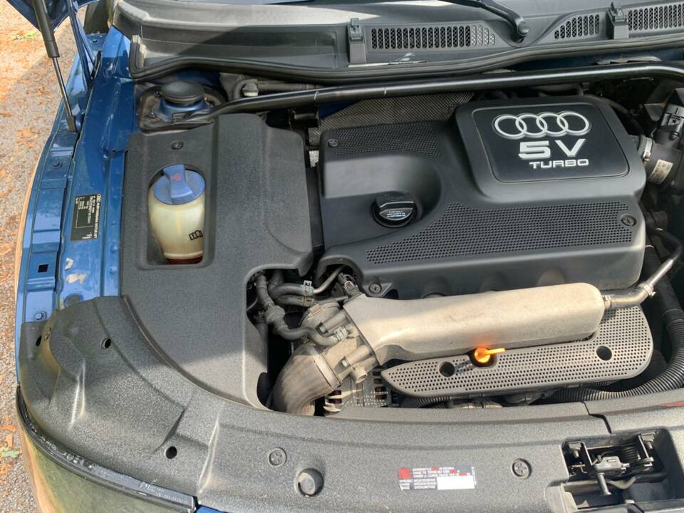 Image 45/72 of Audi TT 1.8 T (2000)