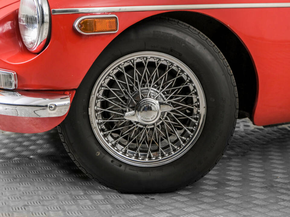 Bild 4/50 von MG MGB (1971)
