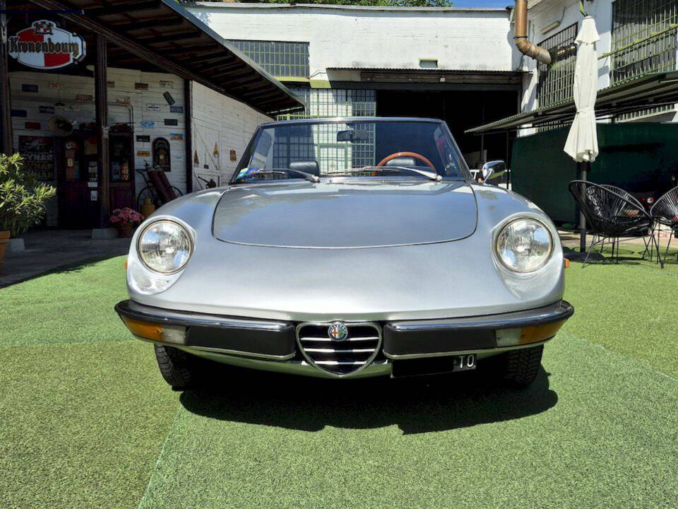 Afbeelding 7/63 van Alfa Romeo Spider 1300 (1976)