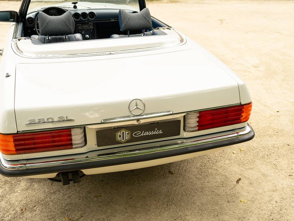 Imagen 12/86 de Mercedes-Benz 280 SL (1977)