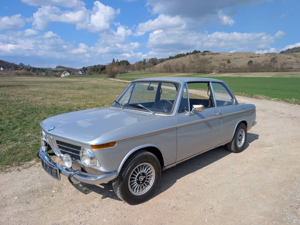 Image 3/41 of BMW 2002 (1968)