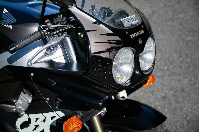 Immagine 5/24 di Honda CBR 900RR Fireblade (1992)