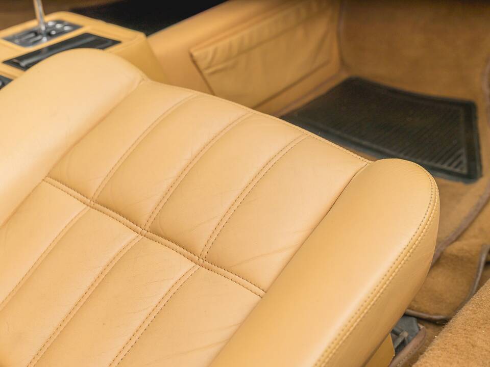 Afbeelding 15/32 van Ferrari 328 GTS (1985)