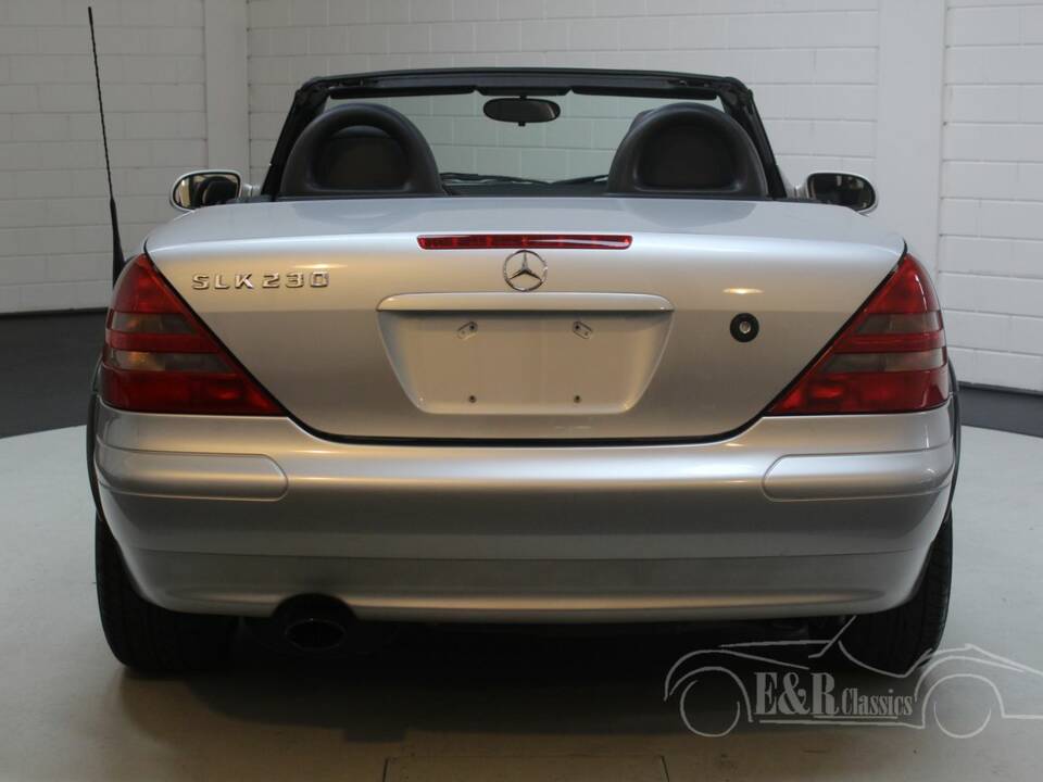 Image 4/8 of Mercedes-Benz SLK 230 Kompressor (1999)